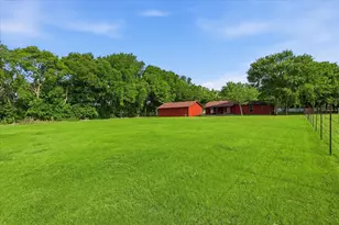 201 Rockett Ln, Pecan Hill, TX 75154 - Photo 23
