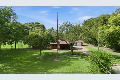 201 Rockett Lane, Pecan Hill, TX 75154 - Photo 25