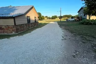 1308 N Mesquite Street N, Goldthwaite, TX 76844 - Photo 23