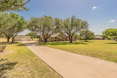 2305 Floyd Hampton Road, Crowley, TX 76036 - Photo 3