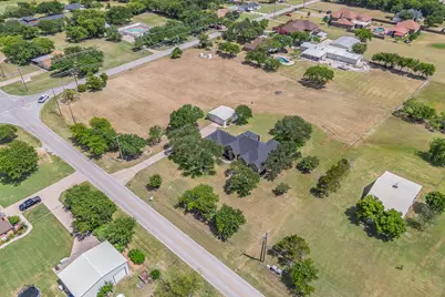 2305 Floyd Hampton Road, Crowley, TX 76036 - Photo 37