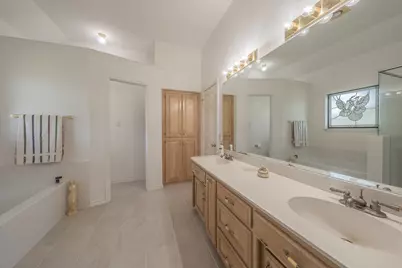 2305 Floyd Hampton Road, Crowley, TX 76036 - Photo 15