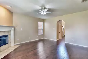 413 Perkins Dr, Lantana, TX 76226 - Photo 5