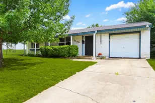 1105 Glenn Dr, Euless, TX 76039 - Photo 3