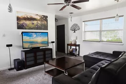 1105 Glenn Drive, Euless, TX 76039 - Photo 5