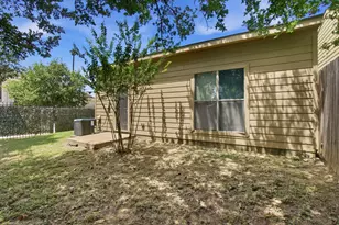 206 River Rock Dr, Dallas, TX 75217 - Photo 37