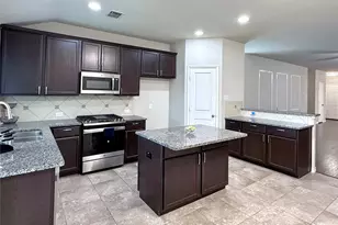 3728 Holly Brook Dr, Fort Worth, TX 76244 - Photo 7