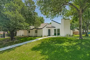 1202 Quail Hollow Dr, Garland, TX 75043 - Photo 3