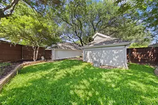 8557 Flint Falls Dr, Dallas, TX 75243 - Photo 35