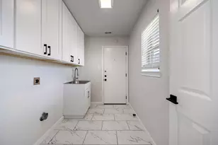 8857 Flint Falls Dr, Dallas, TX 75243 - Photo 19