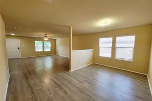10032 Daly Dr, Fort Worth, TX 76053 - Photo 5