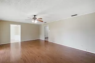 1109 N Lillian St, Stephenville, TX 76401 - Photo 9