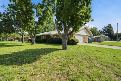 1109 N Lillian Street, Stephenville, TX 76401 - Photo 5