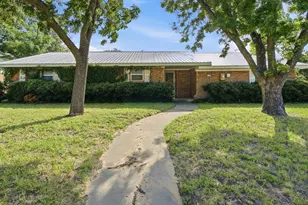 1109 N Lillian St, Stephenville, TX 76401 - Photo 1