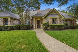 907 Hemphill Dr, Cleburne, TX 76033 - Photo 3