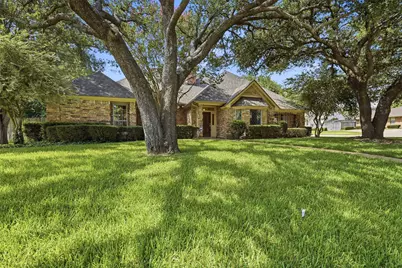 907 Hemphill Drive, Cleburne, TX 76033 - Photo 1