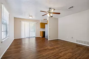 207 Hosack St, Arlington, TX 76010 - Photo 3