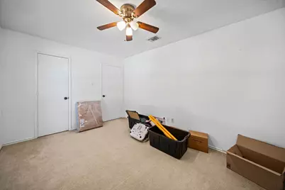 2010 S Arbor Rose Drive, Grand Prairie, TX 75050 - Photo 17