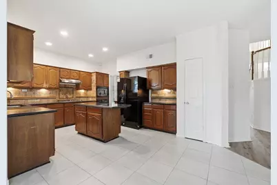 7840 Clover Leaf Drive, North Richland Hills, TX 76182 - Photo 17