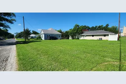 108 S Bonham Street, Mexia, TX 76667 - Photo 5