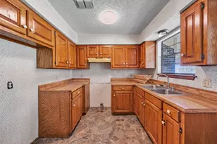 116 George Ct, Springtown, TX 76082 - Photo 5
