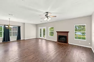 3009 Shoreline Dr, Burleson, TX 76028 - Photo 13