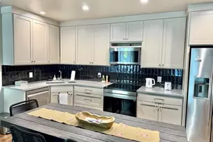 6211 W Northwest Hwy, Dallas, TX 75225 - Photo 9