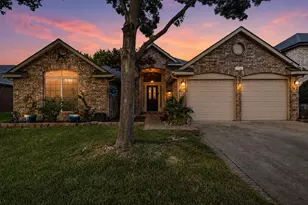 2916 Shadow Oak Ct, Flower Mound, TX 75028 - Photo 1