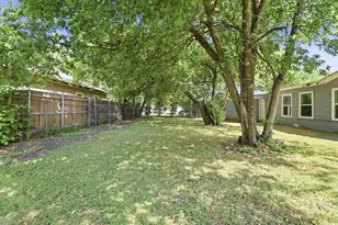 1401 Granbury St, Cleburne, TX 76033 - Photo 39