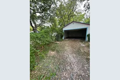 700 N Dallas Street, Ennis, TX 75119 - Photo 3