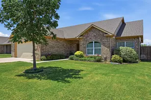 816 E Northside Dr, Pilot Point, TX 76258 - Photo 1