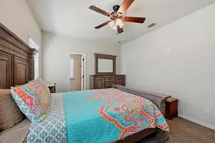 816 E Northside Dr, Pilot Point, TX 76258 - Photo 17