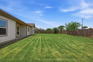 816 E Northside Dr, Pilot Point, TX 76258 - Photo 31