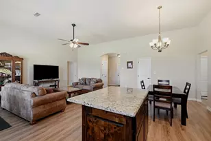 816 E Northside Dr, Pilot Point, TX 76258 - Photo 15