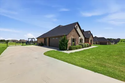 6929 Veal Station Road, Weatherford, TX 76085 - Photo 3