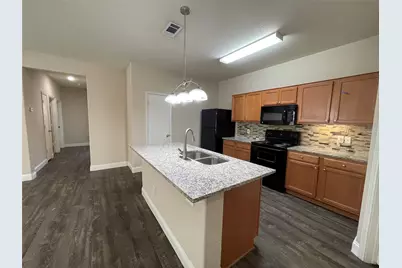 1237 Grand Central Parkway, Fort Worth, TX 76131 - Photo 7