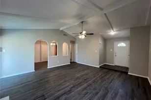 3037 Burning Tree Ln, Garland, TX 75042 - Photo 3