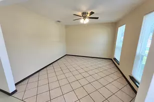 4672 Heatherbrook Ln, Grand Prairie, TX 75052 - Photo 3
