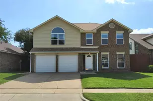 4672 Heatherbrook Ln, Grand Prairie, TX 75052 - Photo 1