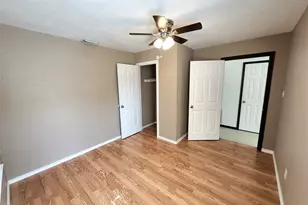 4672 Heatherbrook Ln, Grand Prairie, TX 75052 - Photo 9