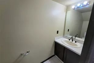 4672 Heatherbrook Ln, Grand Prairie, TX 75052 - Photo 19