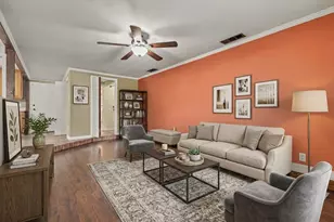 2520 Collingwood Dr, Farmers Branch, TX 75234 - Photo 11