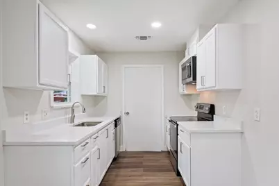 849 Arlington Drive, Woodway, TX 76712 - Photo 17