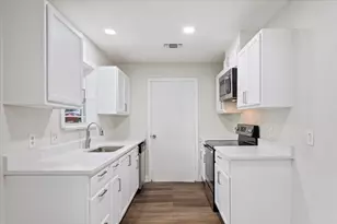849 Arlington Dr, Woodway, TX 76712 - Photo 17