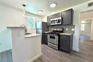 211 S Mabel St, Ferris, TX 75125 - Photo 5