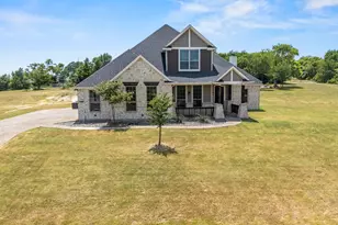 410 Silo Ct, Waxahachie, TX 75167 - Photo 1