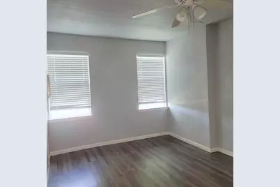801 NW Main Street, Ennis, TX 75119 - Photo 5