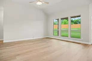 1027 Ella Dr, DeSoto, TX 75115 - Photo 7