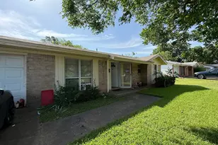 616 Stonewall Dr, Euless, TX 76039 - Photo 3