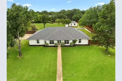180 Trailing Oaks Drive, Double Oak, TX 75077 - Photo 1